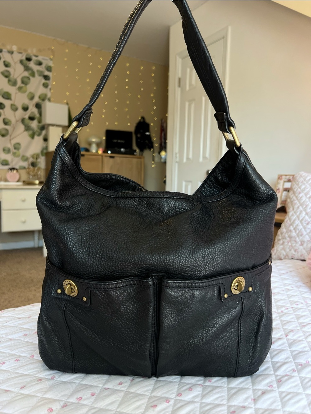Marc Jacobs Faridah Totally Turnlock Hobo Bag Black Pebbled Leather Gold Locks